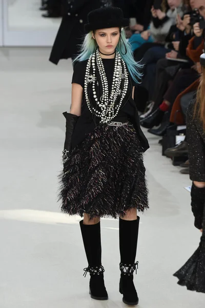 Look 81